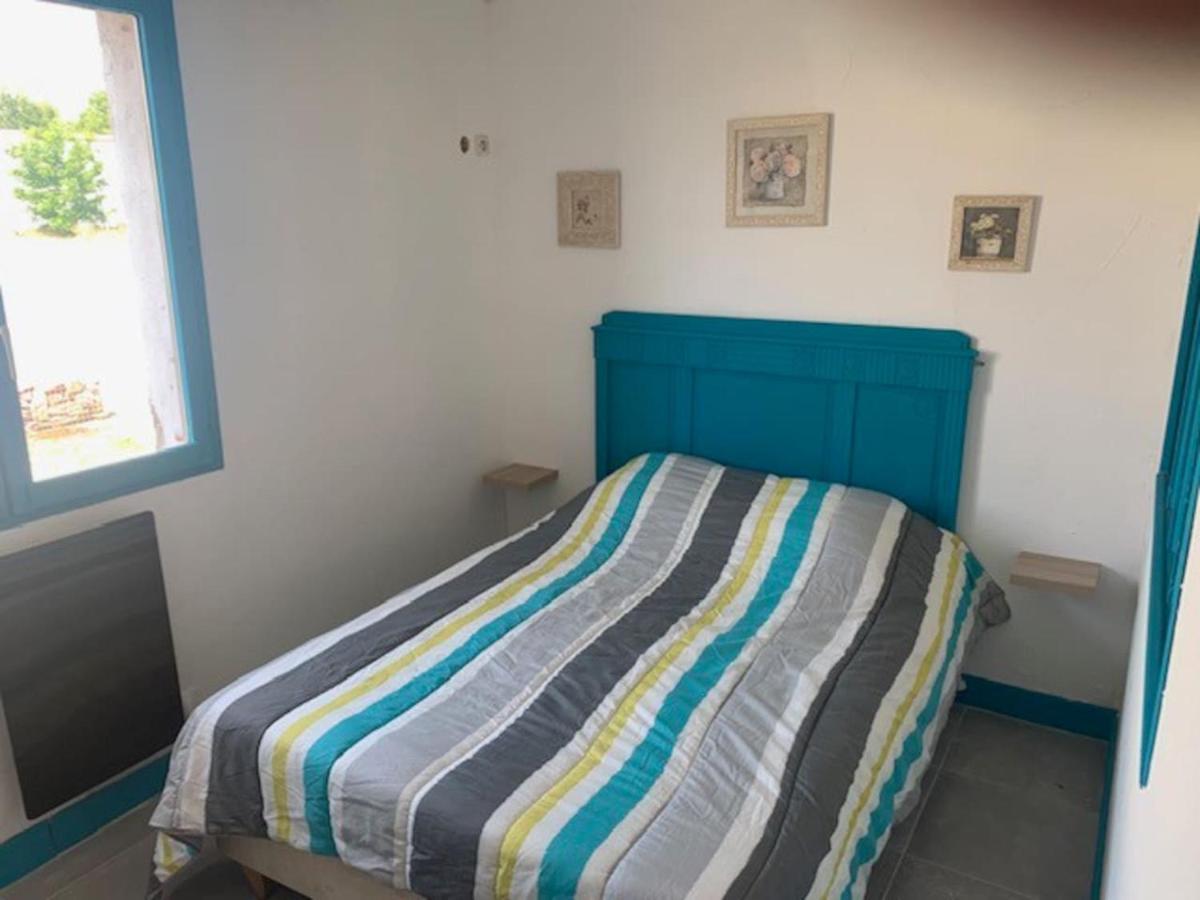 Le Depot Appartement Du Port A Champvert Exteriér fotografie